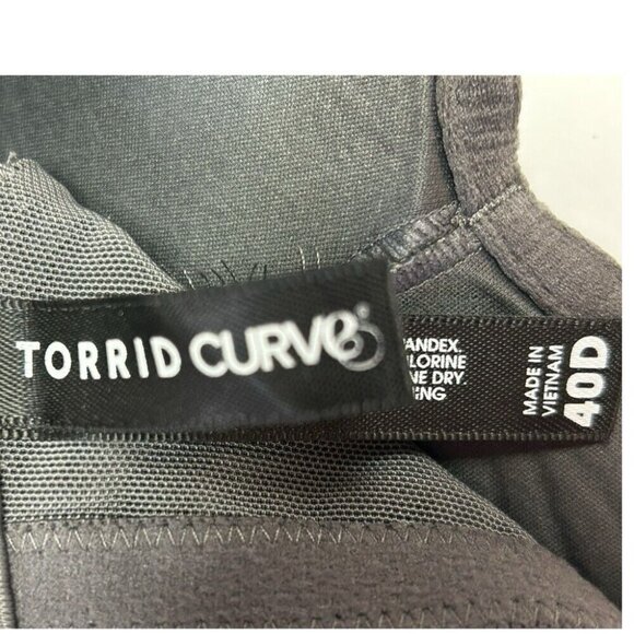 Torrid Curve Perfect T Push Up Lace Underwire Bra SIZE 40D - Picture 3 of 4